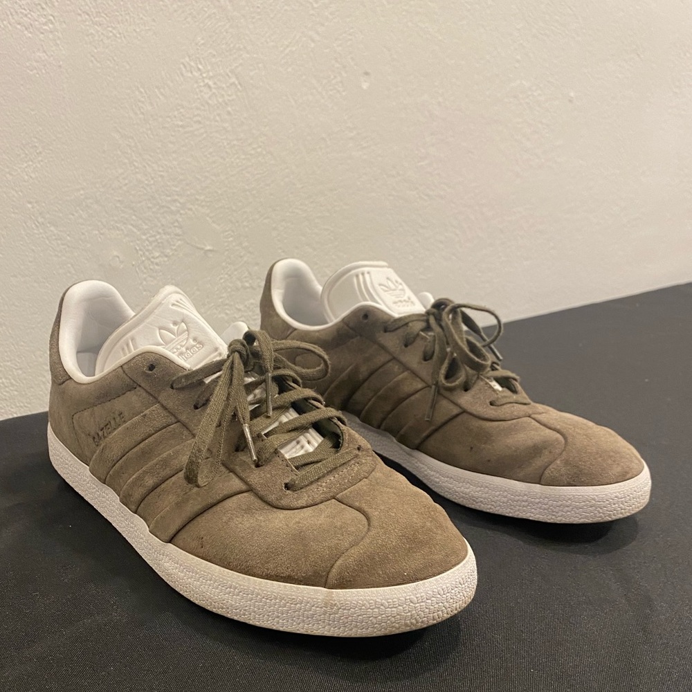 Adidas Gazelle Sneakers